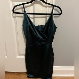 NEW WITH TAGS Charlotte Russe Dress (M)